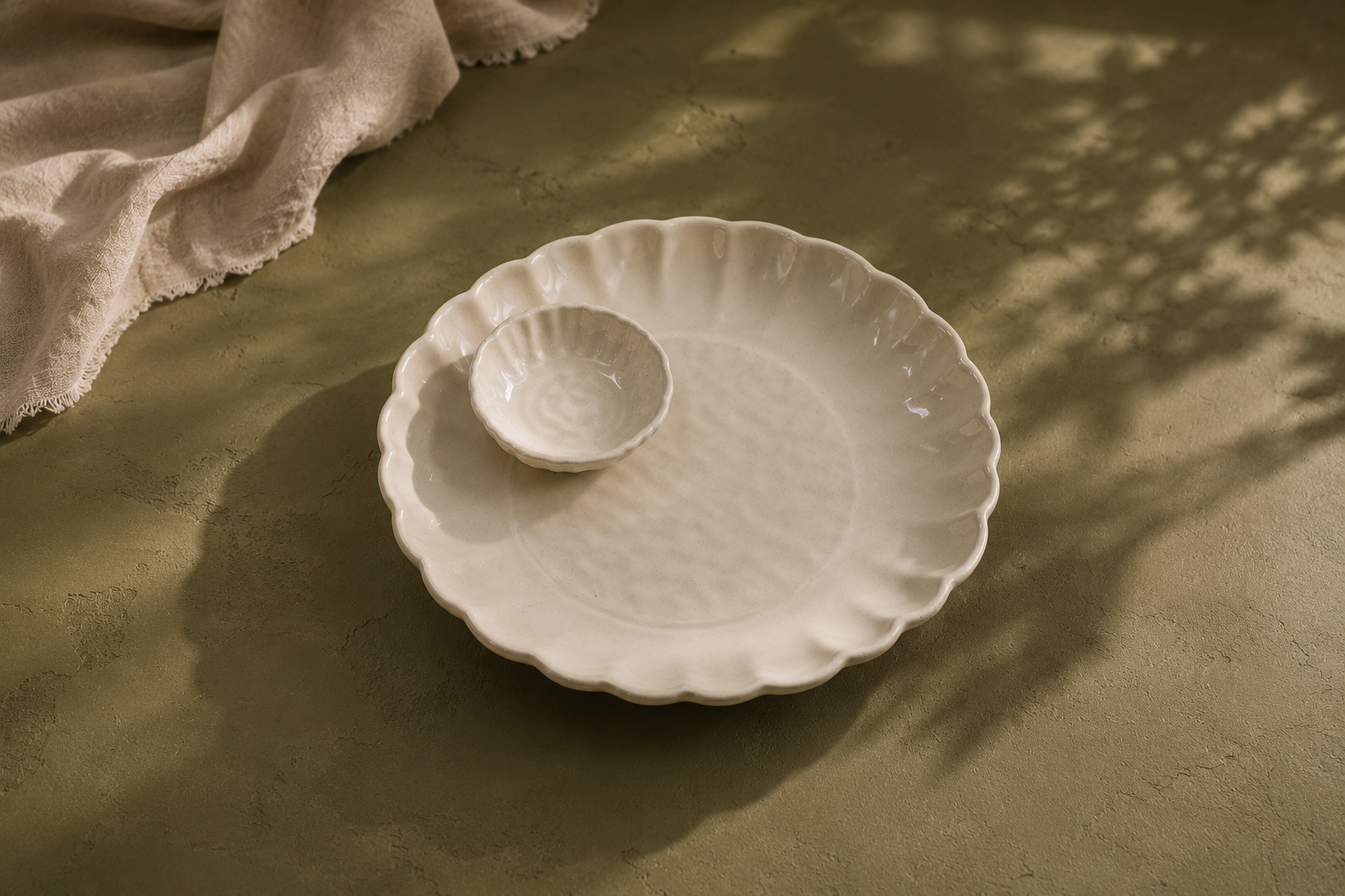 Floral Appetizer Platter With Bowl